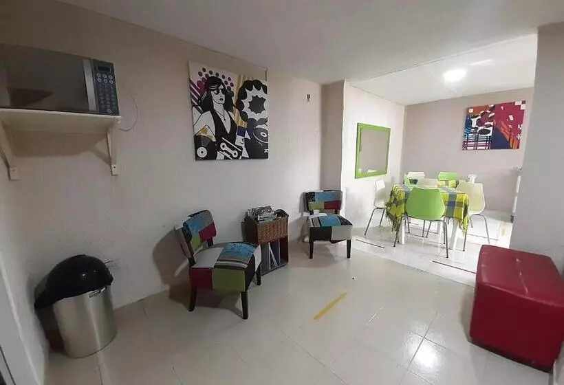 ホテル Casa Boston Inn