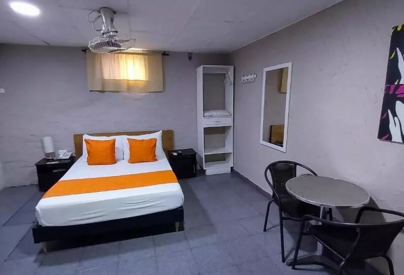 ホテル Casa Boston Inn