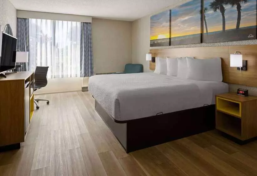 ホテル Days Inn By Wyndham Fort Pierce Midtown