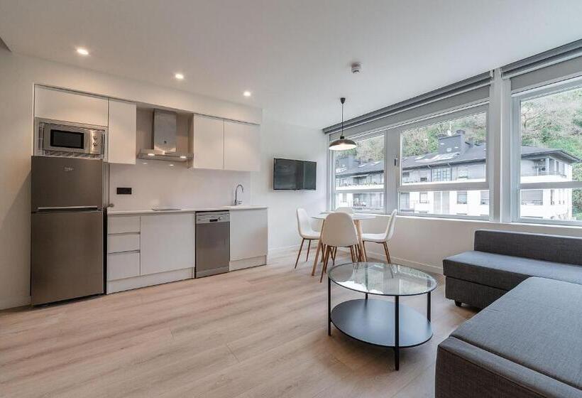 هتل Distrito Oeste