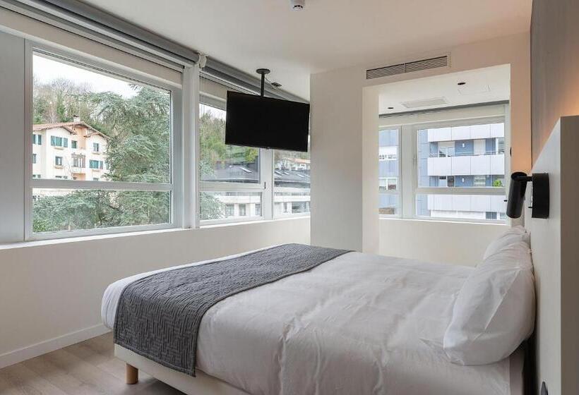 هتل Distrito Oeste