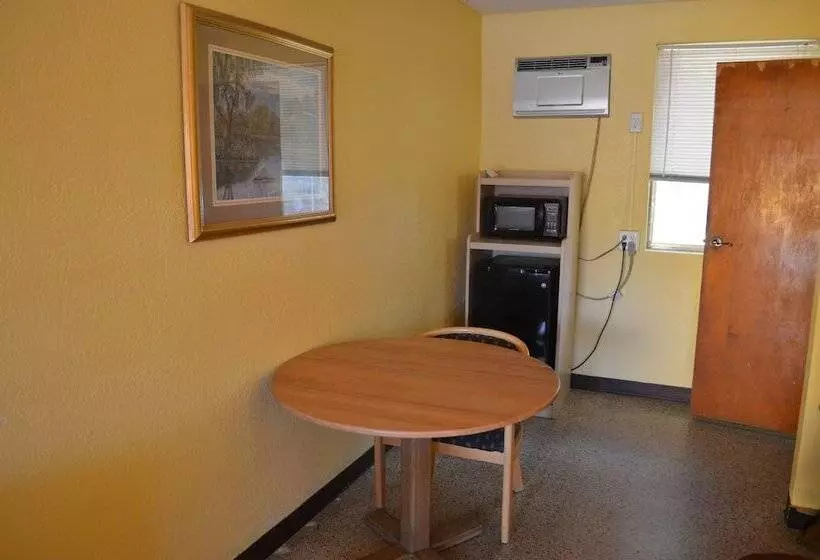 Hotelli Economy Lodge