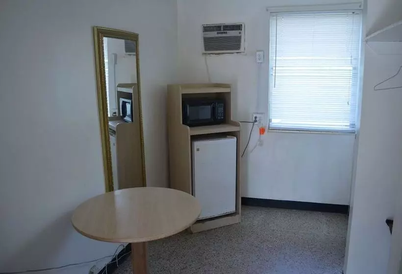 Hotelli Economy Lodge