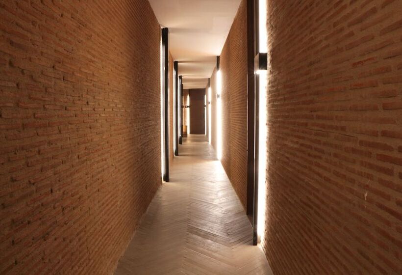 Elena De Cobre, Leon, A Member Of Design Hotels