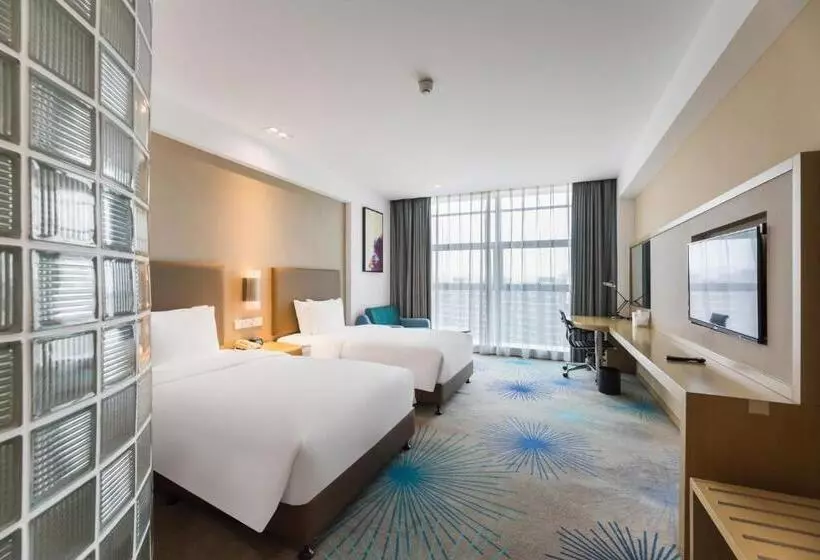 Hotelli Holiday Inn Express   Liuyang Development Zone, An Ihg