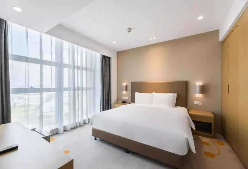 Hotelli Holiday Inn Express   Liuyang Development Zone, An Ihg