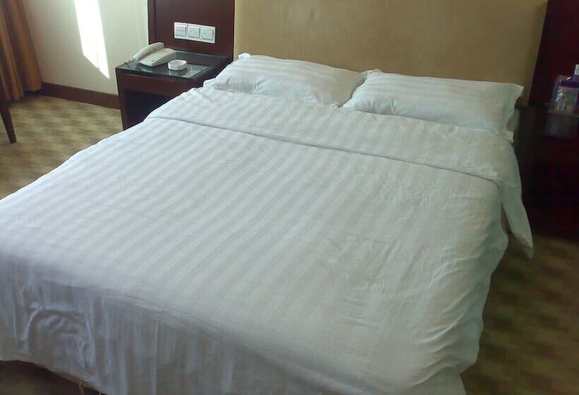 هتل Oriental Pearl Budget