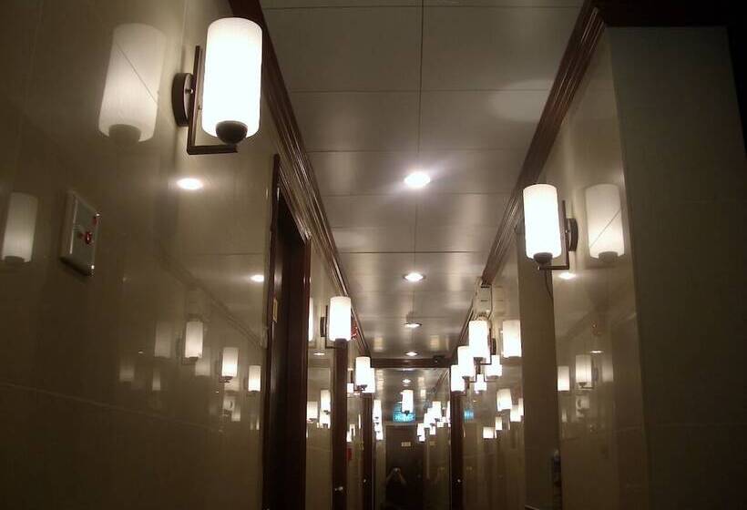 هتل Oriental Pearl Budget