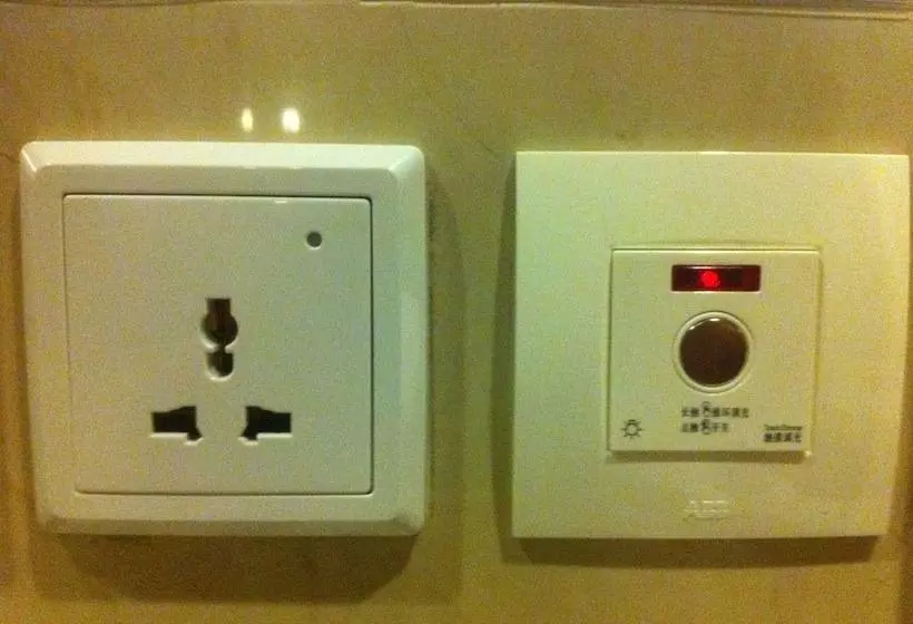 هتل Oriental Pearl Budget