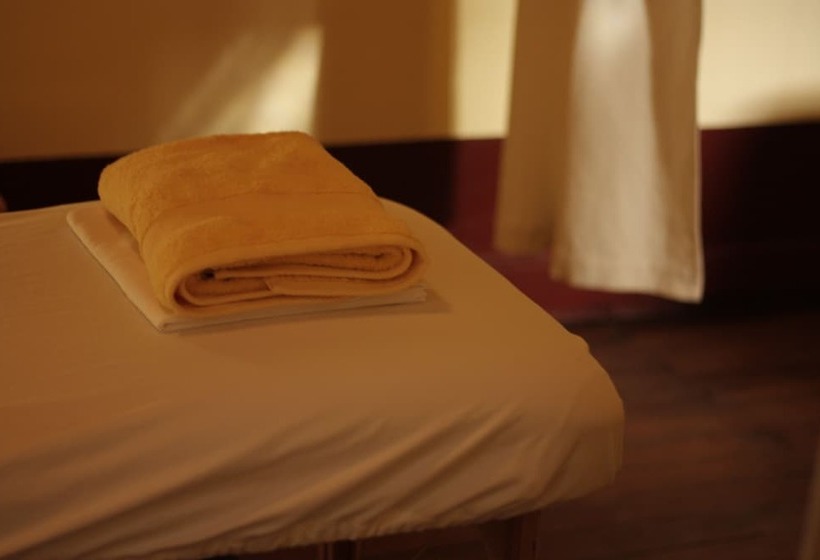 בית מלון כפרי Poblado Kimal