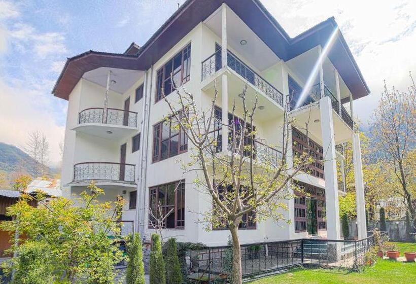 בית מלון כפרי Premier Pahalgam