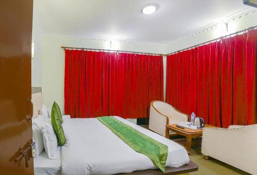 בית מלון כפרי Premier Pahalgam