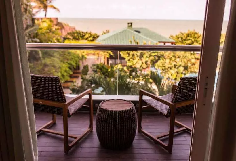 Vogal Luxury Beach Hotel & Spa