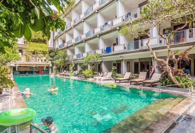 ホテル Zen Rooms Legian Melasti