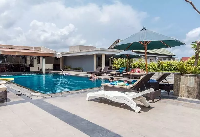 ホテル Zen Rooms Legian Melasti
