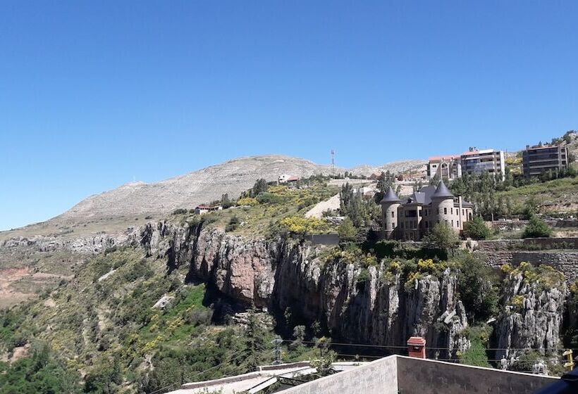 تختخواب و صبحانه Chateau Deau Faraya