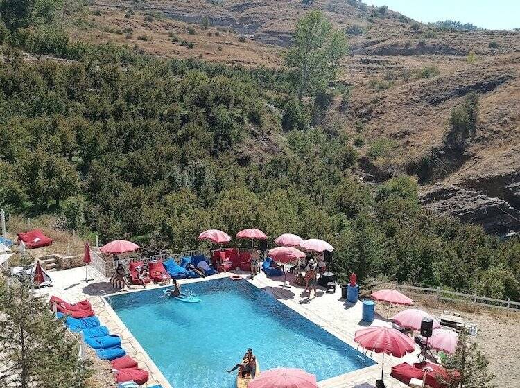 تختخواب و صبحانه Chateau Deau Faraya