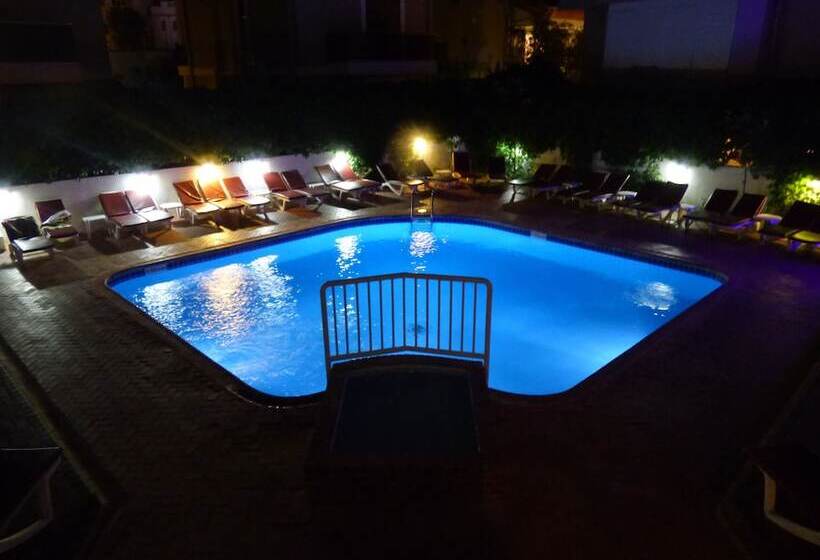 בית מלון כפרי Avlu 4