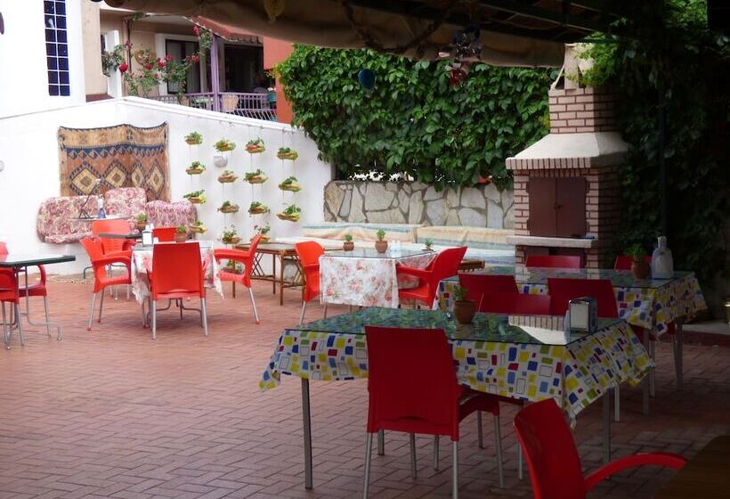 בית מלון כפרי Avlu 4