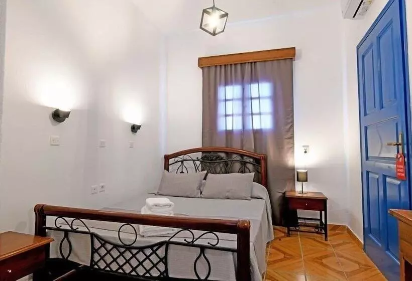 Hotelli Lunar Santorini