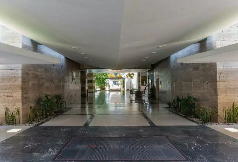 هتل Marriott Maracay Golf Resort