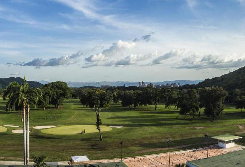 هتل Marriott Maracay Golf Resort