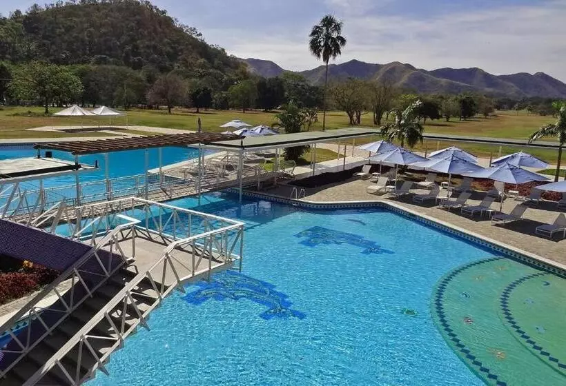 هتل Marriott Maracay Golf Resort