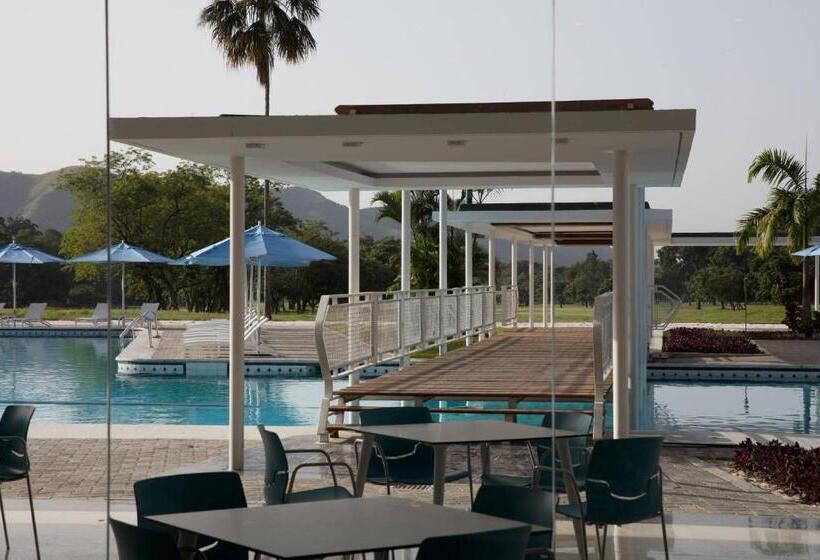 هتل Marriott Maracay Golf Resort