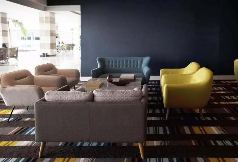 هتل Marriott Maracay Golf Resort