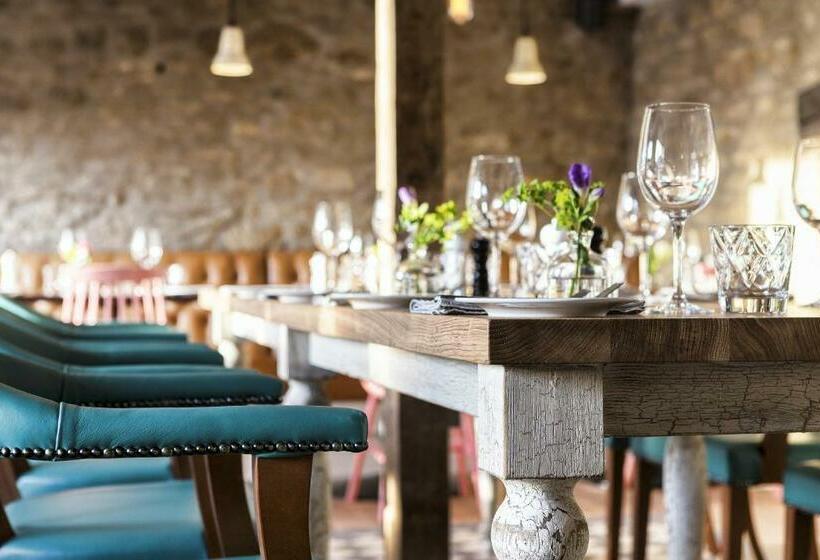 ホテル The Old Stocks Inn