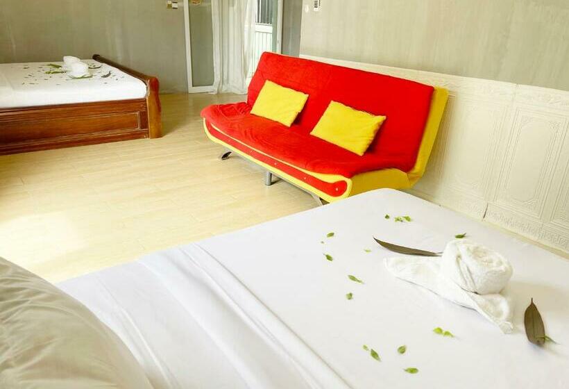 בית מלון כפרי The Secret Garden At Otres Beach