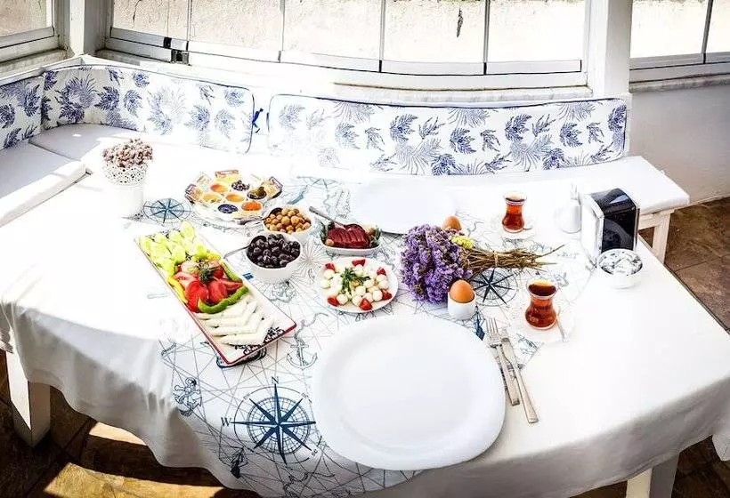 پانسیون Mauna