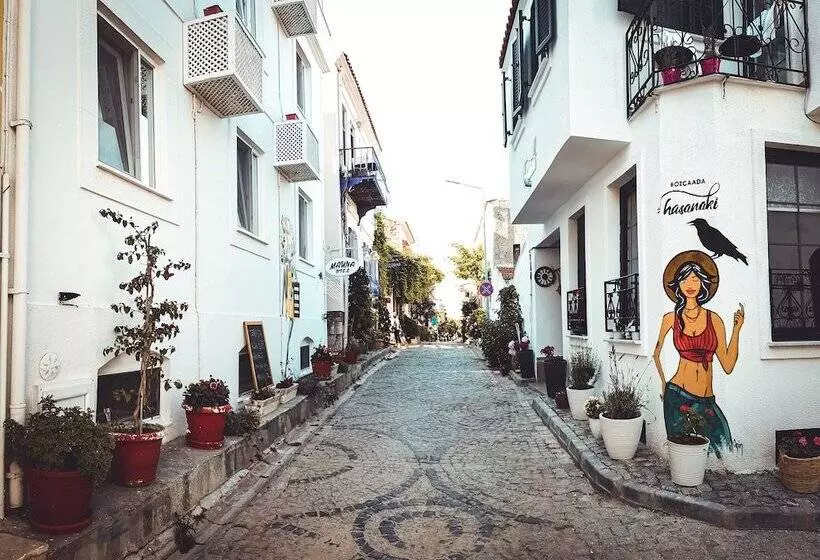 پانسیون Mauna
