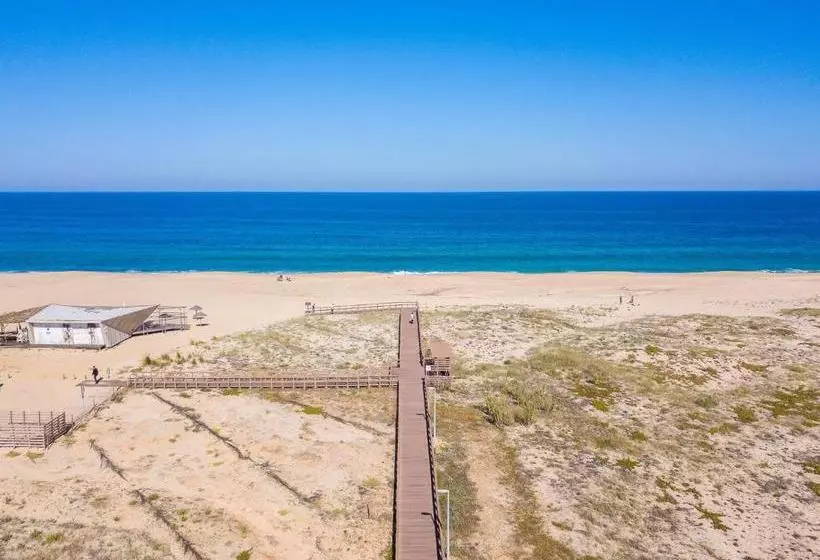 Al Tarik Praia Apartamentos