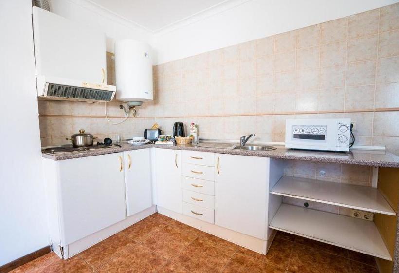 Al Tarik Praia Apartamentos