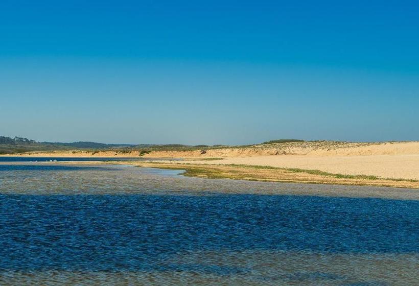 Al Tarik Praia Apartamentos