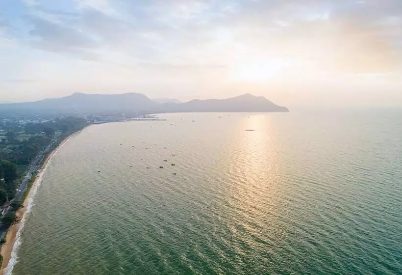 Oceanphere Pattaya Villa by Elite Suites