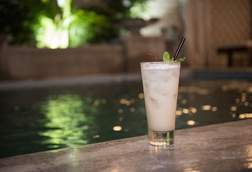 בית מלון כפרי De L Homme