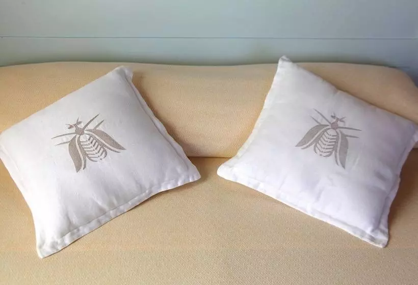 Hotelli La Tana Del Bianconiglio