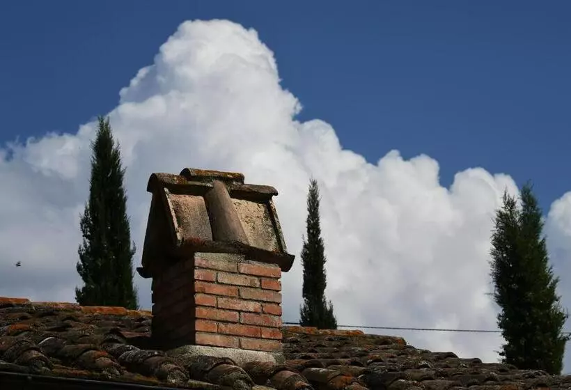 Hotelli La Tana Del Bianconiglio