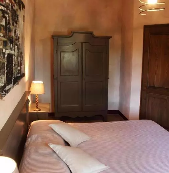 Hotelli La Tana Del Bianconiglio