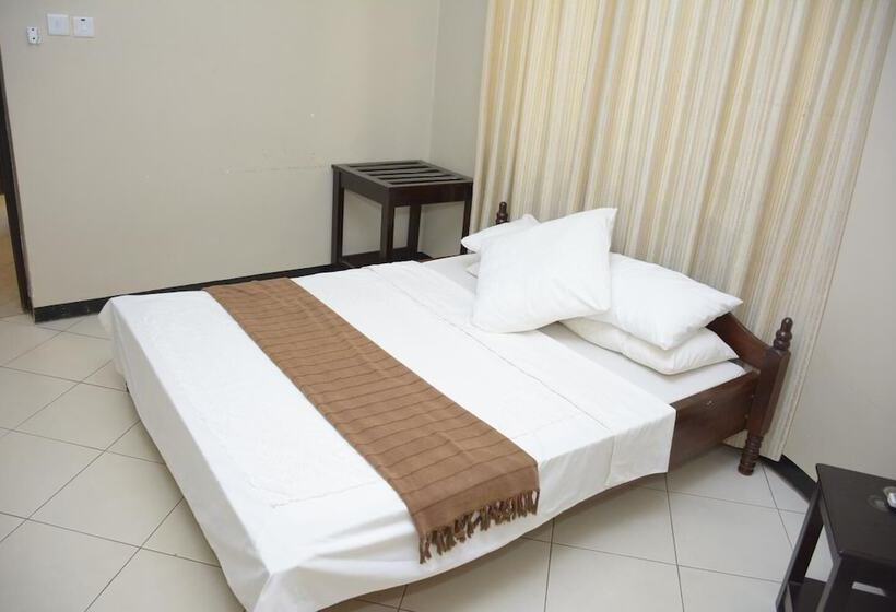 Keys Hotel Mbokomu Branch