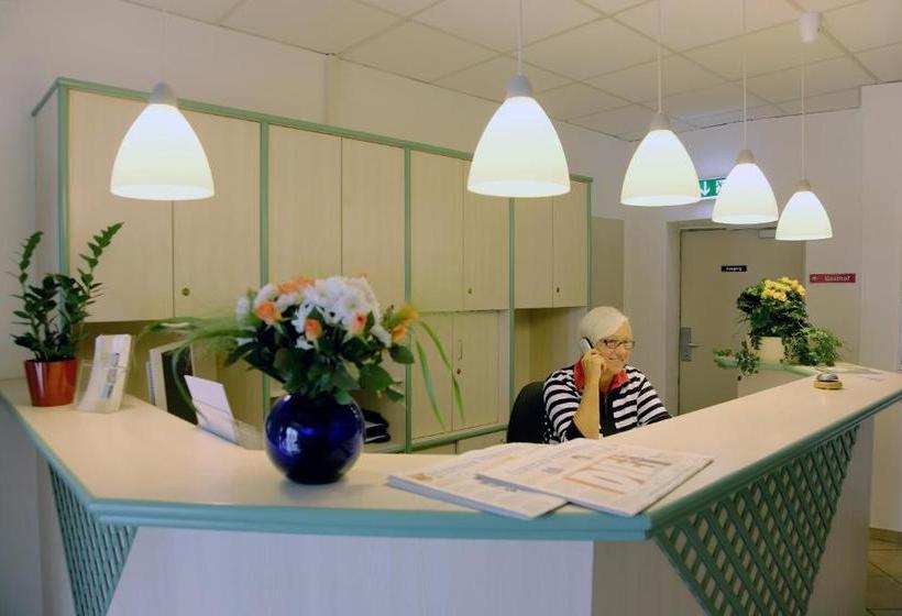 Пансион Adler Hotel Delitzsch