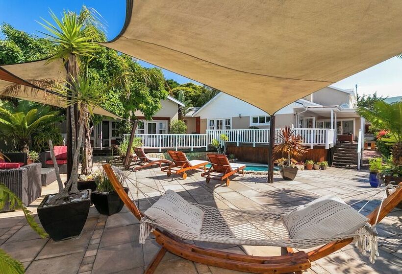 פנסיון African Breeze Guest House