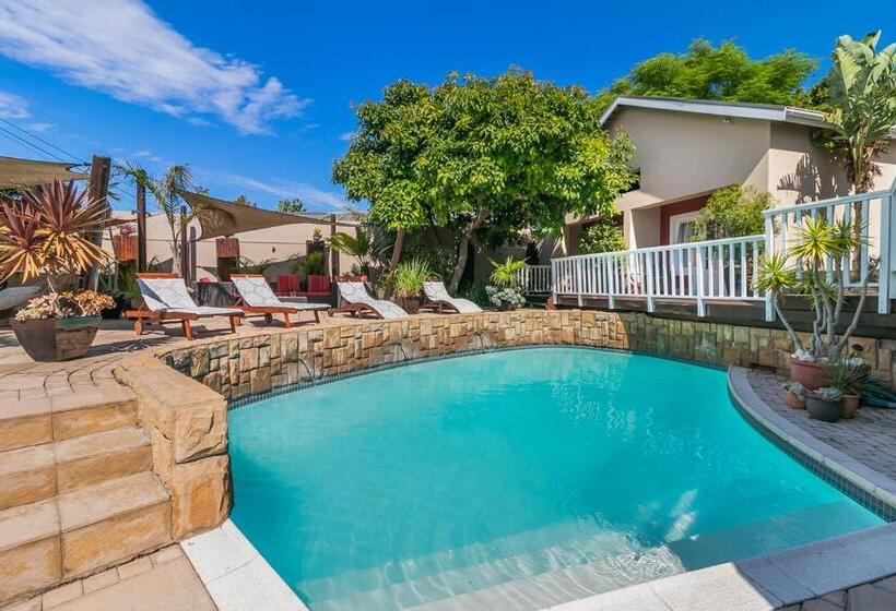 פנסיון African Breeze Guest House