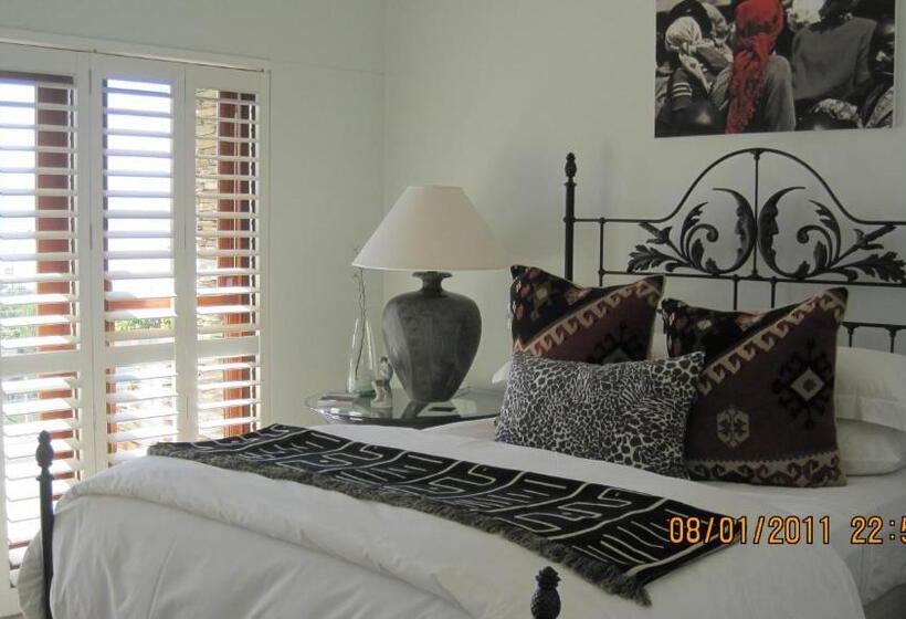 بنسيون Aquavit Guest House