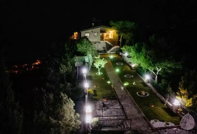 ペンション Assos Kartal Yuvasi