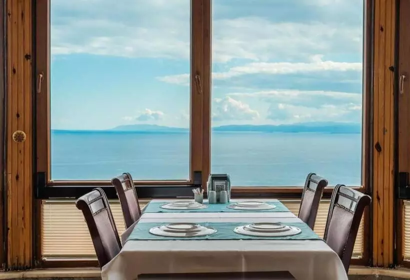 ペンション Assos Kartal Yuvasi