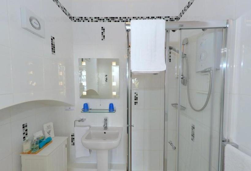 بنسيون Blue Palms