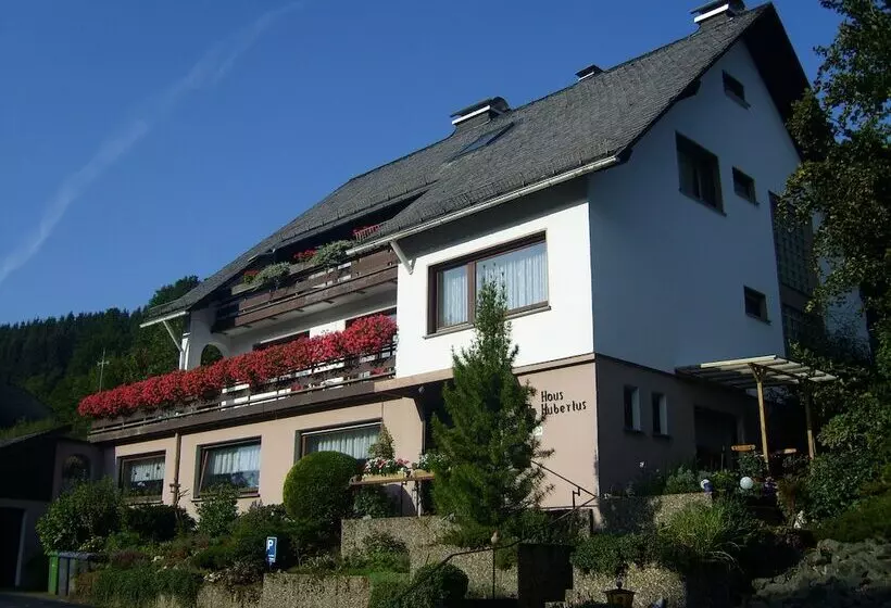 پانسیون Haus Hubertus